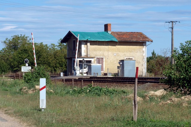 Dordogne - Saint Louis en l'Isle - passage à niveau