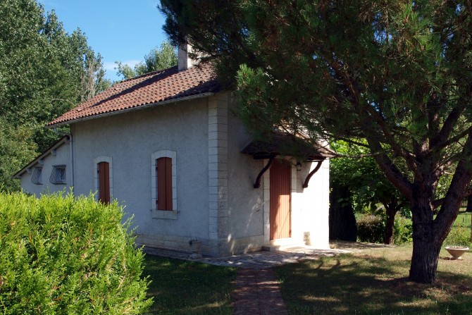 Dordogne - Saint Vincent de Connezac - passage à niveau