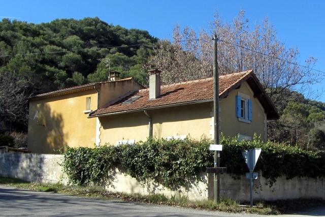 Drôme - Venterol - passage à niveau