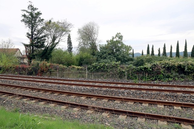 Gard - Alès - passage à niveau