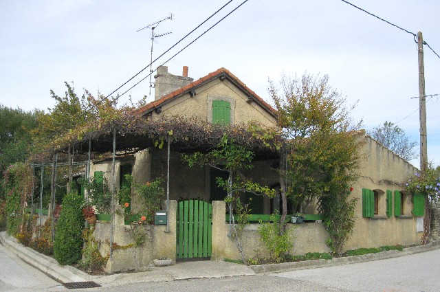 Gard - Cavillargues - passage à niveau