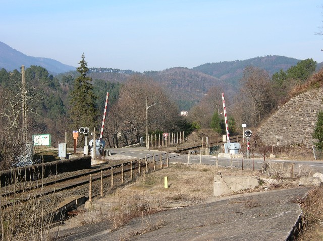 Gard - Chamborigaud - passage à niveau