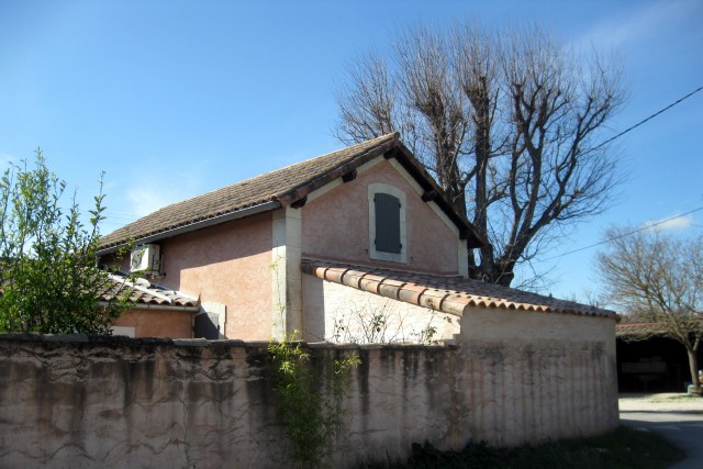 Gard - Montfrin - passage à niveau