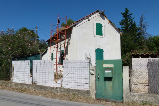 Gard - Nîmes - passage à niveau