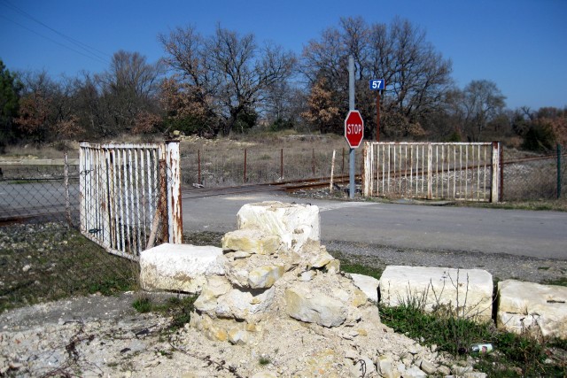 Gard - Rousson - passage à niveau