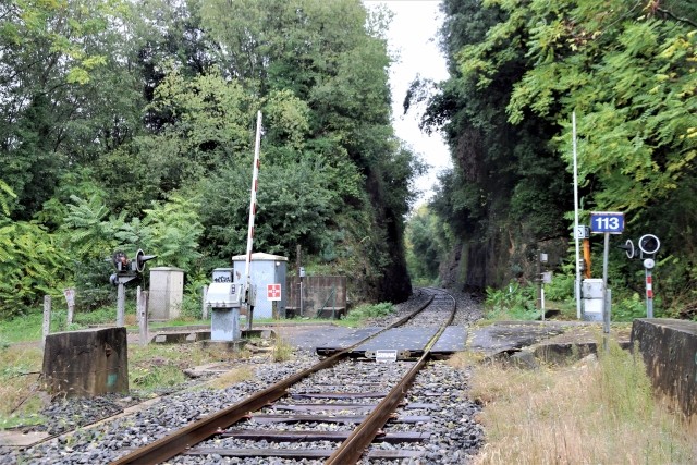 Gard - Saint Martin de Valgalgues - passage à niveau