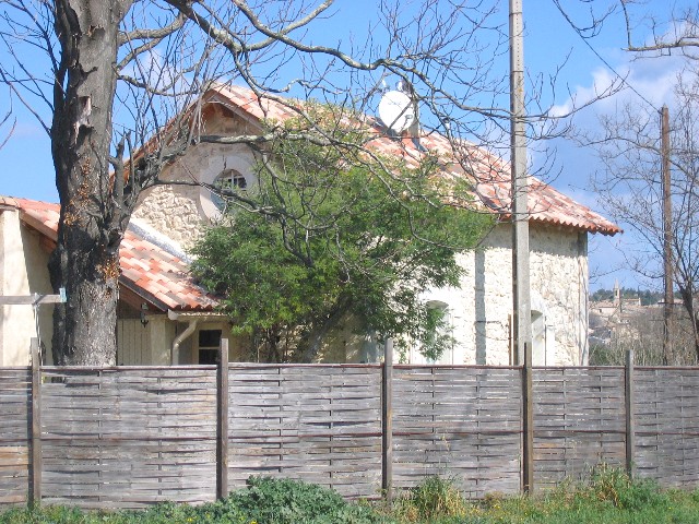 Gard - Saint Maximin - passage à niveau