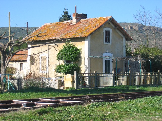 Gard - Sernhac - passage à niveau