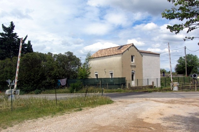 Gard - Vauvert - passage à niveau