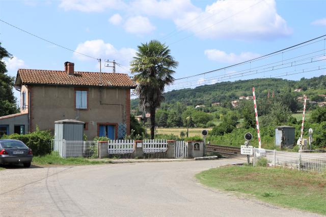 Haute Garonne - Saint Rustice - passage à niveau