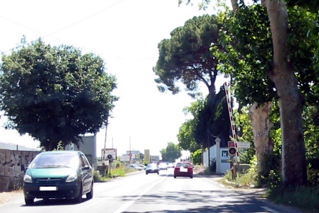 Hérault - Le Crès - passage à niveau