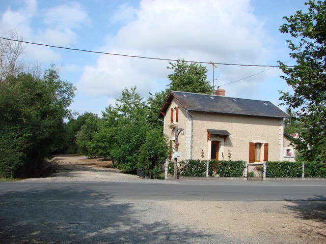 Indre - Montgivray - passage à niveau