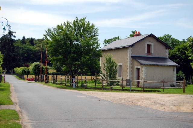 Indre et Loire - Abilly - passage à niveau