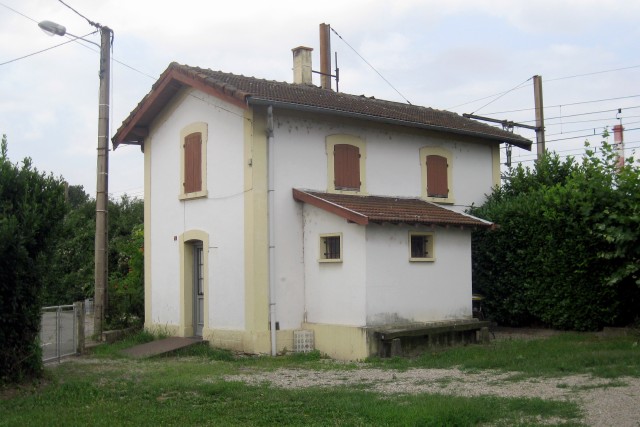 Isère - Salaise sur Sanne - passage à niveau