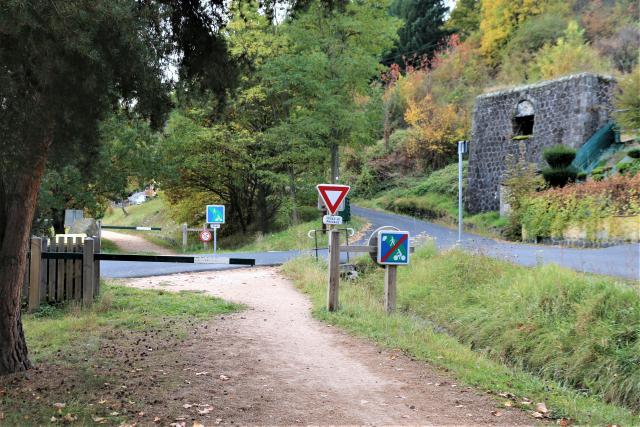 Haute Loire - Brives Charensac - passage à niveau