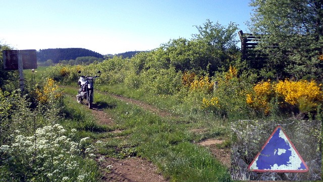 Haute Loire - Céaux d'Allègre - passage à niveau