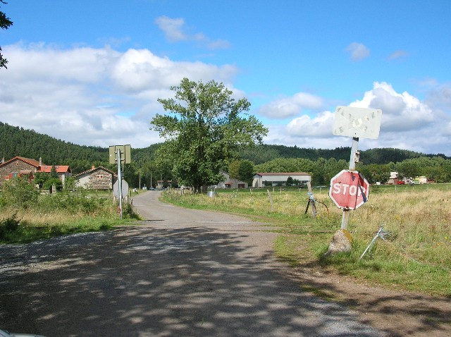 Haute Loire - Céaux d'Allègre - passage à niveau