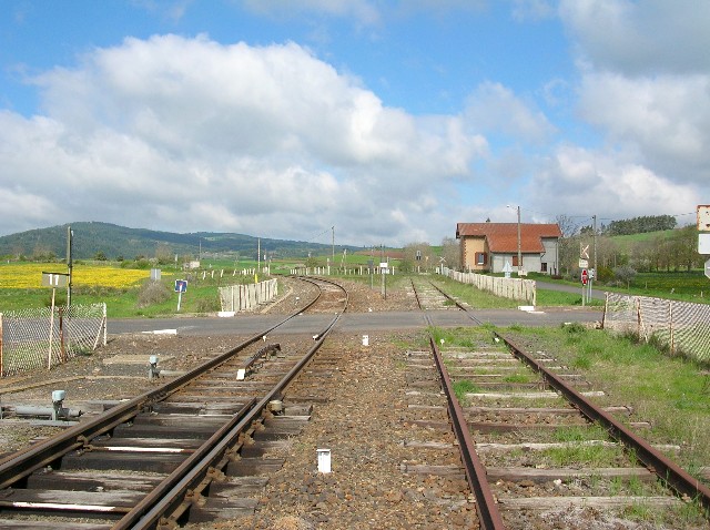 Haute Loire - Vernassal - passage à niveau