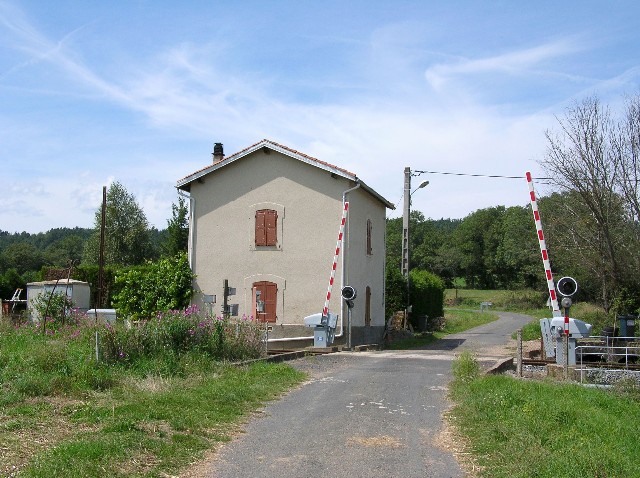 Haute Loire - Paulhaguet - passage à niveau