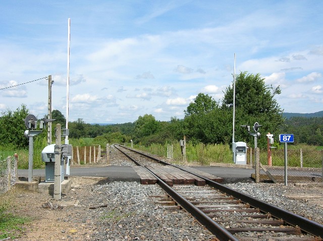 Haute Loire - Paulhaguet - passage à niveau