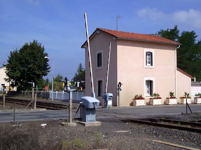 Haute Loire - Salzuit - passage à niveau