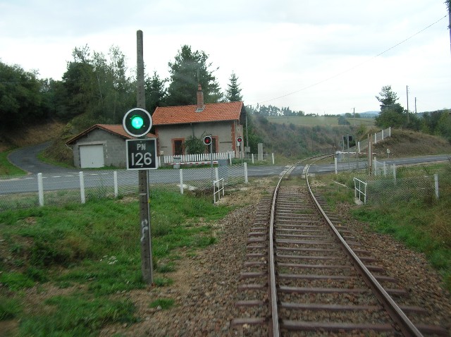 Haute Loire - Craponne sur Arzon - passage à niveau