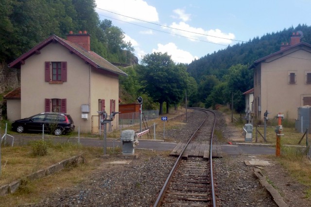 Haute Loire - Rauret - passage à niveau