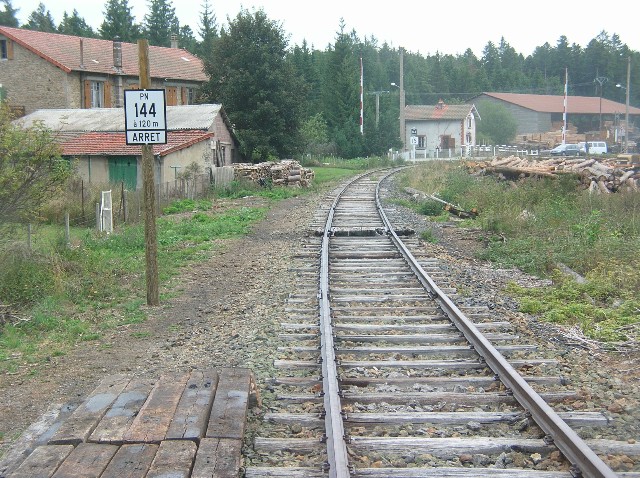 Haute Loire - Sembadel - passage à niveau