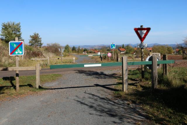 Haute Loire - Solignac sur Loire - passage à niveau