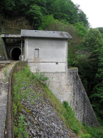 Lot - Lamativie - passage à niveau