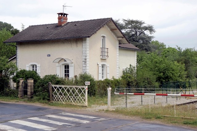 Lot - Martel - passage à niveau