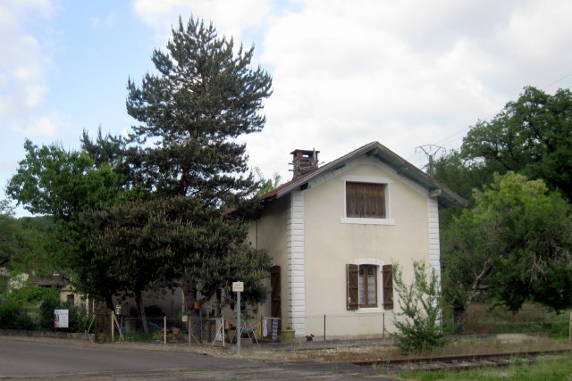 Lot - Saint Géry Vers - passage à niveau