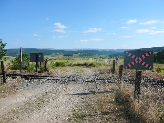 Lozère - Allenc - passage à niveau