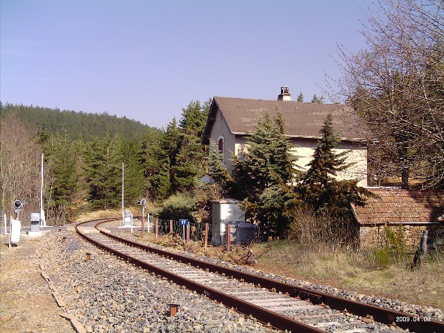 Lozère - Chadenet - passage à niveau