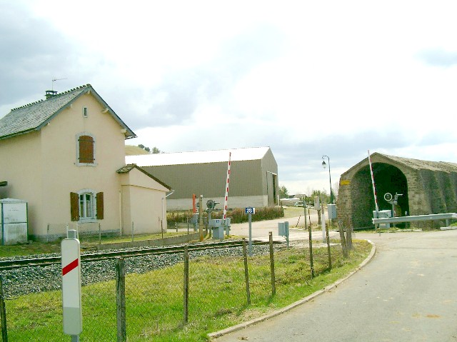 Lozère - Allenc - passage à niveau
