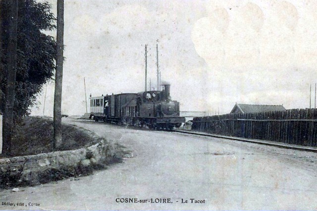 Nièvre - Cosne Cours sur Loire - passage à niveau