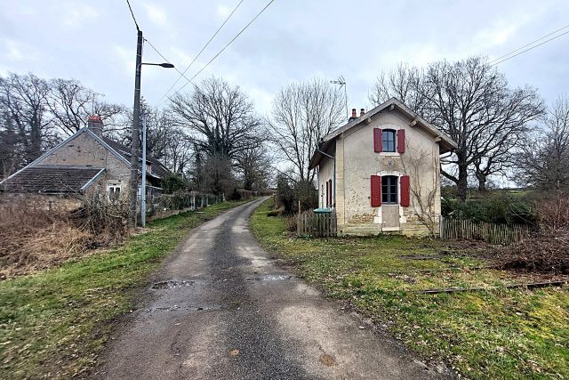 Nièvre - Courcelles - passage à niveau