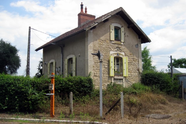 Nièvre - Marigny sur Yonne - passage à niveau