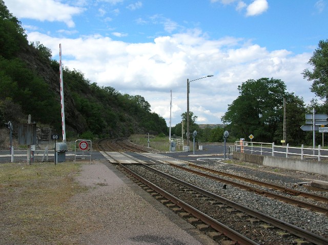 Puy de Dôme - Beaulieu - passage à niveau