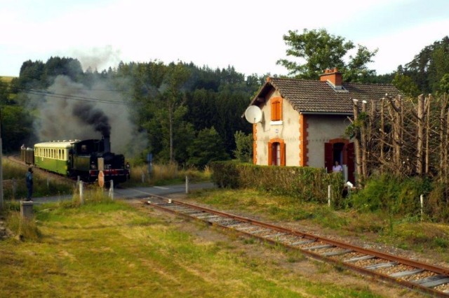 Puy de Dôme - Bertignat - passage à niveau