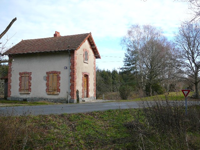 Puy de Dôme - Gouttières - passage à niveau