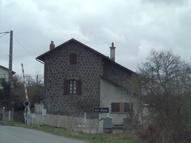 Puy de Dôme - Gouttières - passage à niveau