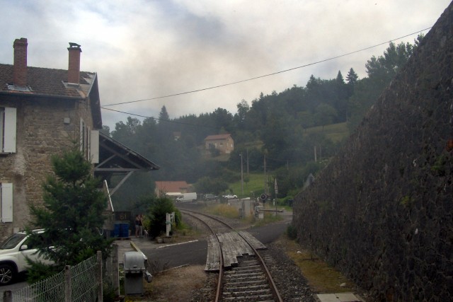 Puy de Dôme - La Chapelle Agnon - passage à niveau