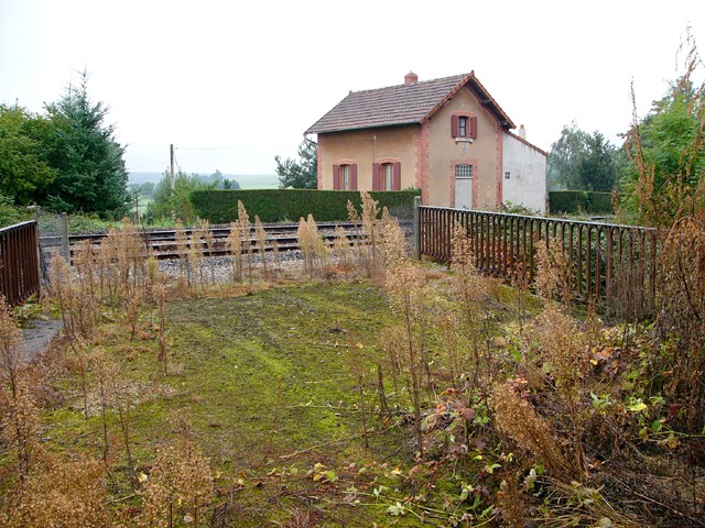 Puy de Dôme - Lapeyrouse - passage à niveau