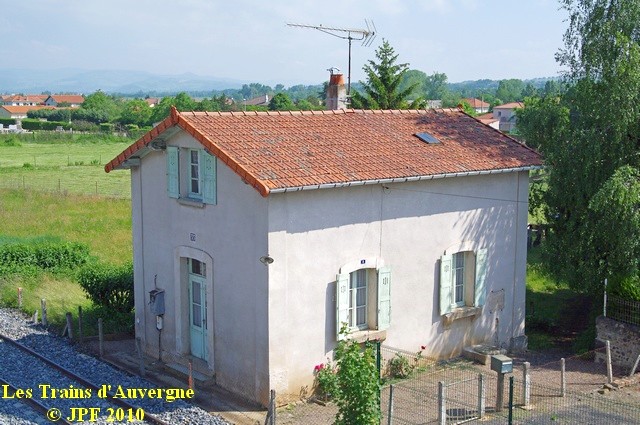 Puy de Dôme - Le Breuil sur Couze - passage à niveau