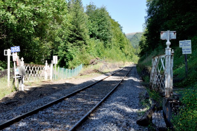 Puy de Dôme - Mont Dore - passage à niveau