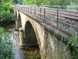 Viaduc du Saut du Loup sur l'Allagnon. 3 juin 2005