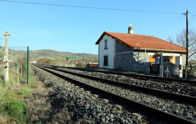 Puy de Dôme - Les Martres de Veyre - passage à niveau