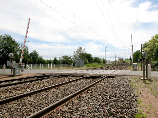 Puy de Dôme - Randan - passage à niveau