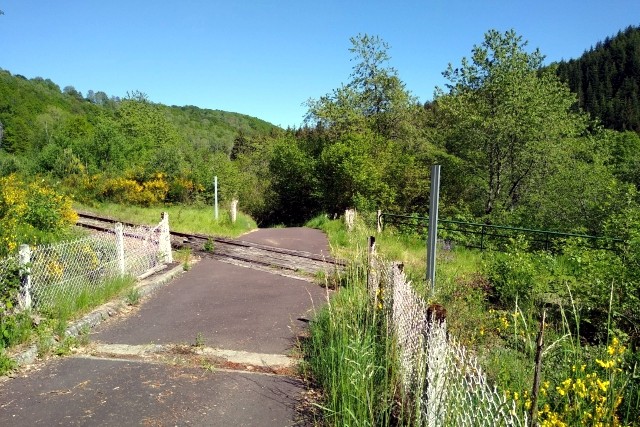 Puy de Dôme - Saint Sulpice - passage à niveau
